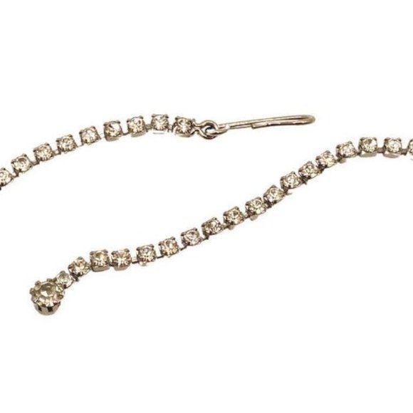 Vintage Rhinestone Necklace with shepherds hook clasp - Picture 5 of 10